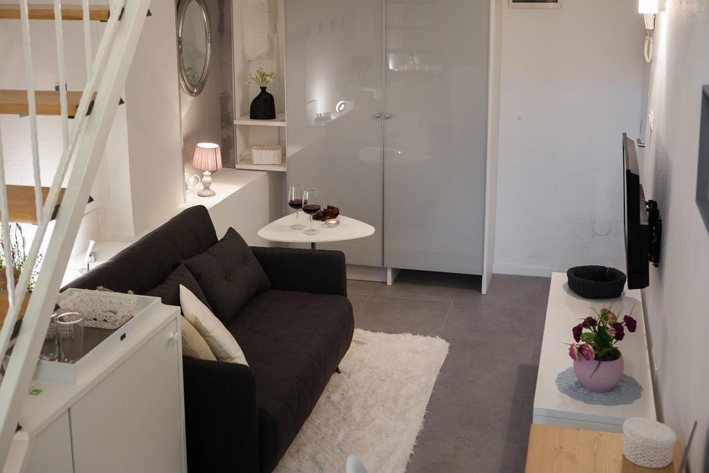 Rooms N&M Split Eksteriør bilde